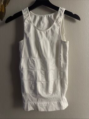 White Women’s Sleeveless Tank Top